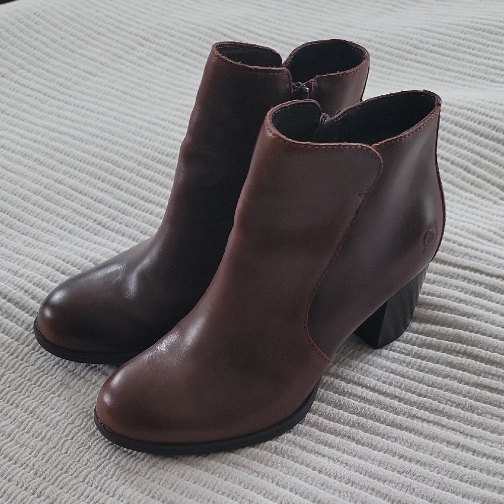 Elegant Brown Ankle Boots